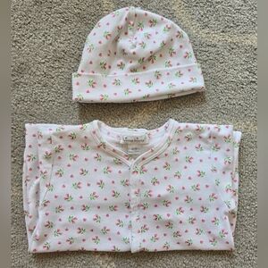 Kissy kissy footie + hat